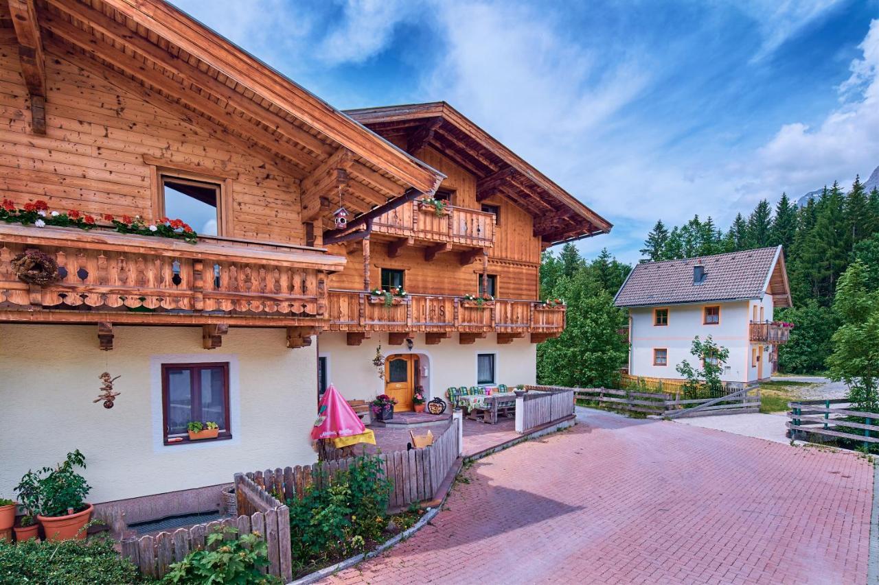 Haus Obermuehle Bed and Breakfast Maria Alm am Steinernen Meer Exteriör bild