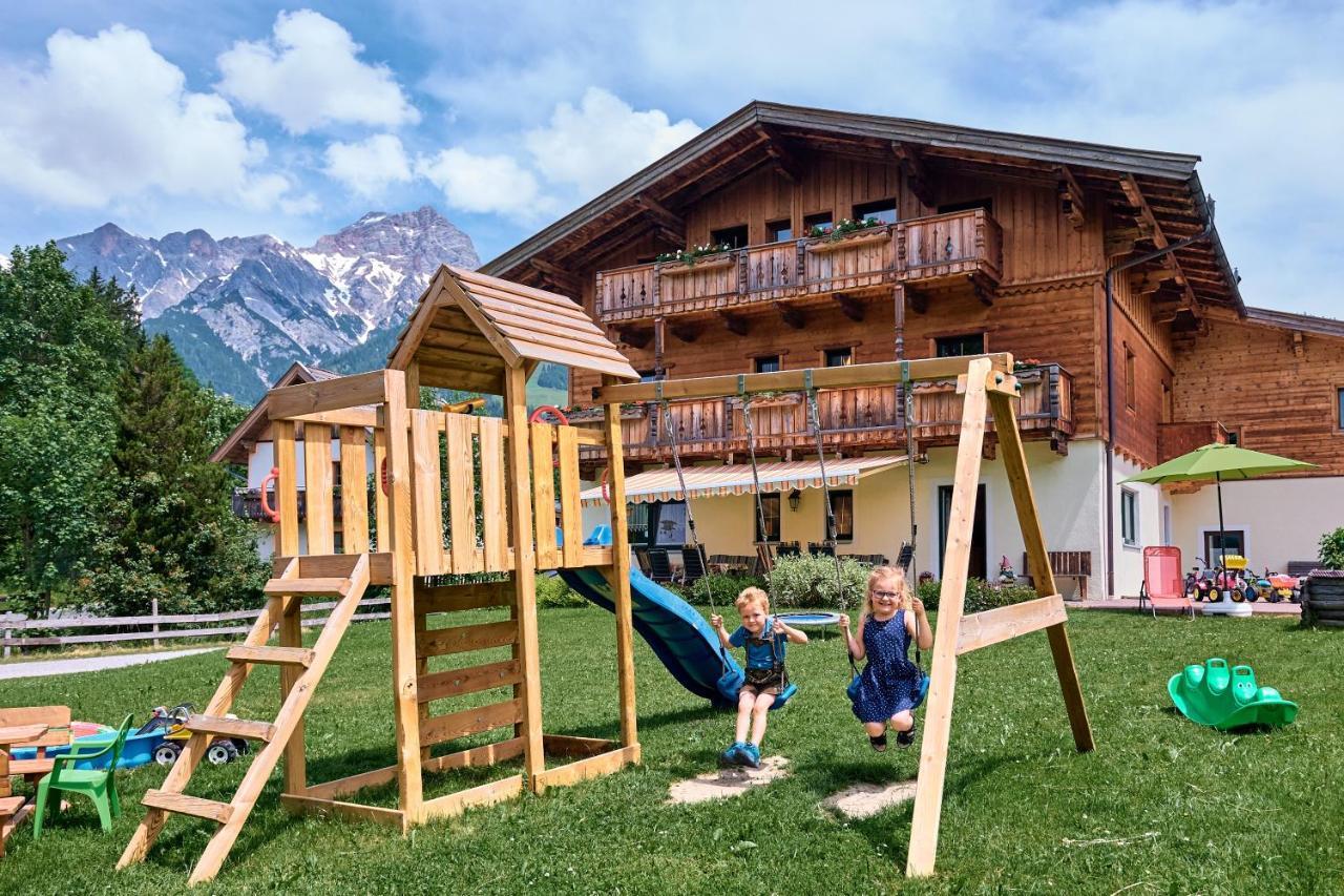 Haus Obermuehle Bed and Breakfast Maria Alm am Steinernen Meer Exteriör bild
